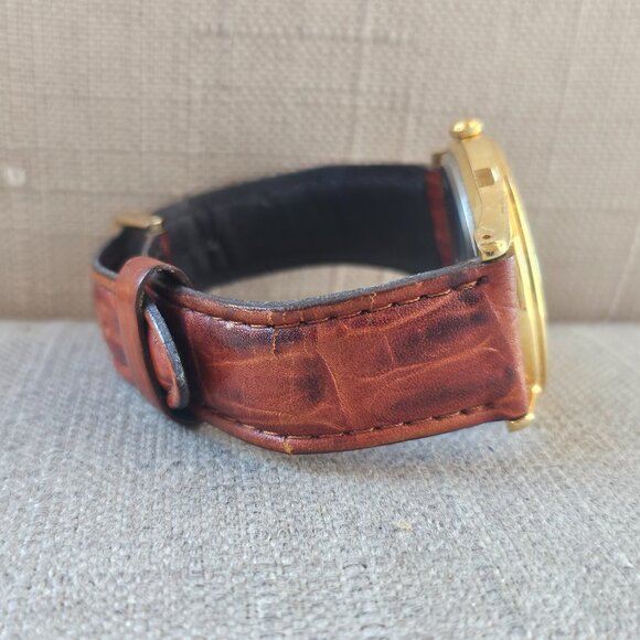 Vintage Lorus Quartz Wristwatch Minnie Mouse Disney Brown Leather strap Watch - Picture 4 of 11